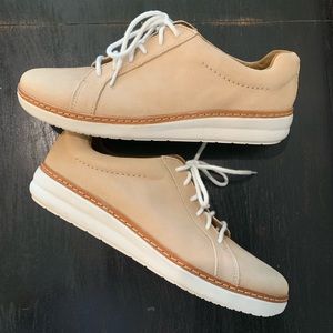 NEW unstructured by Clark’s active suede shoe